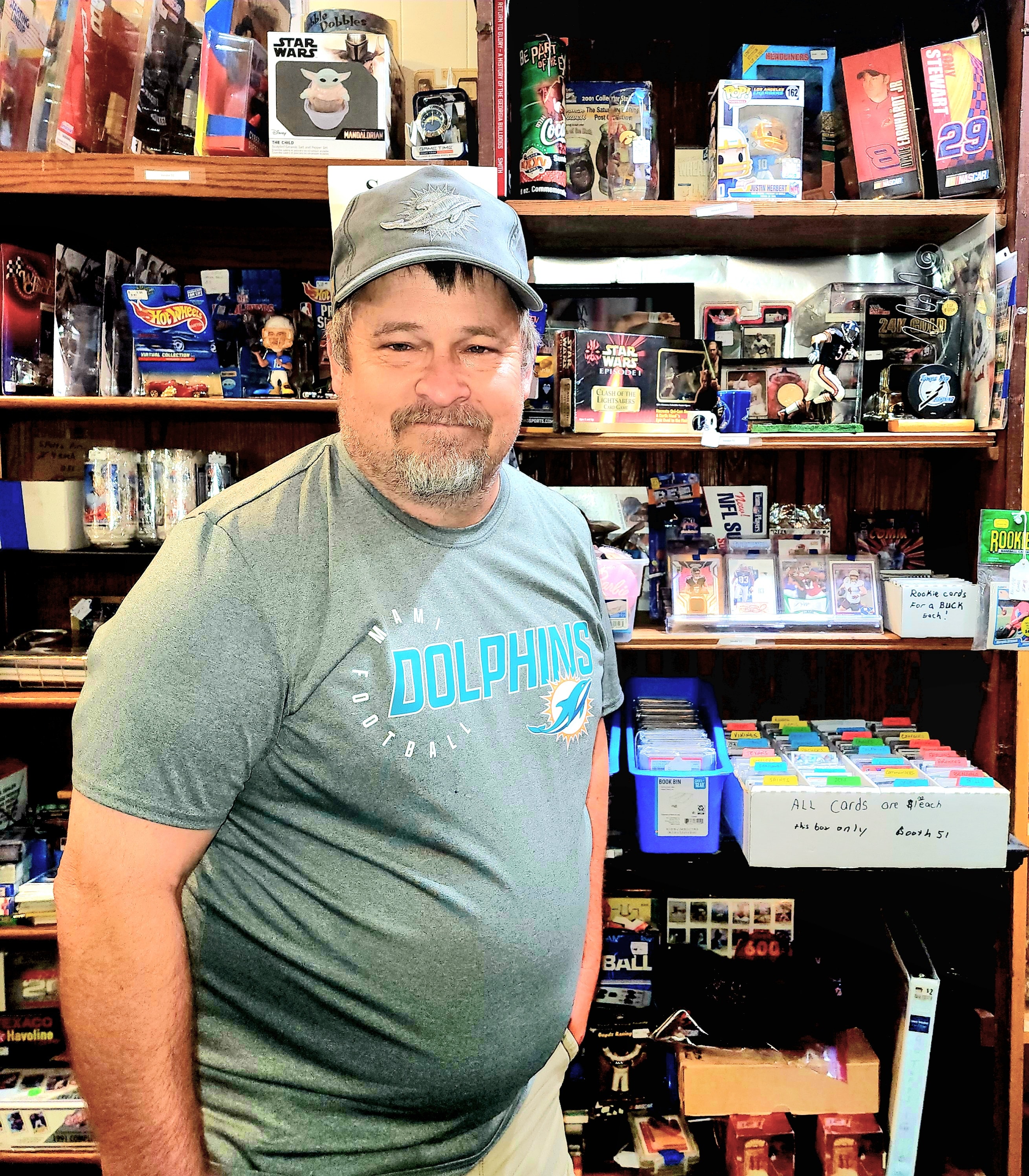 Kevin Davis — Vintage Sports Cards & Memorabilia